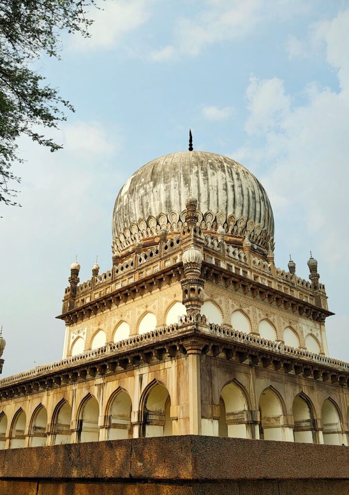 Hyderabad tour packages: What are the best options available?