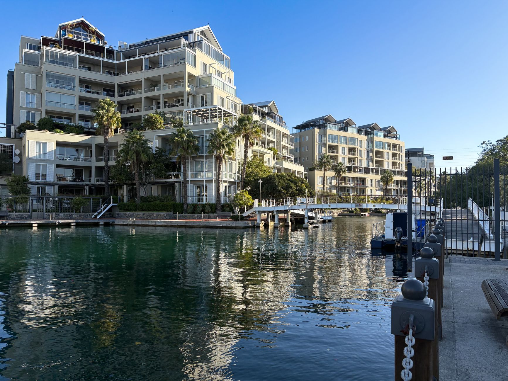Cascade Robina apartments